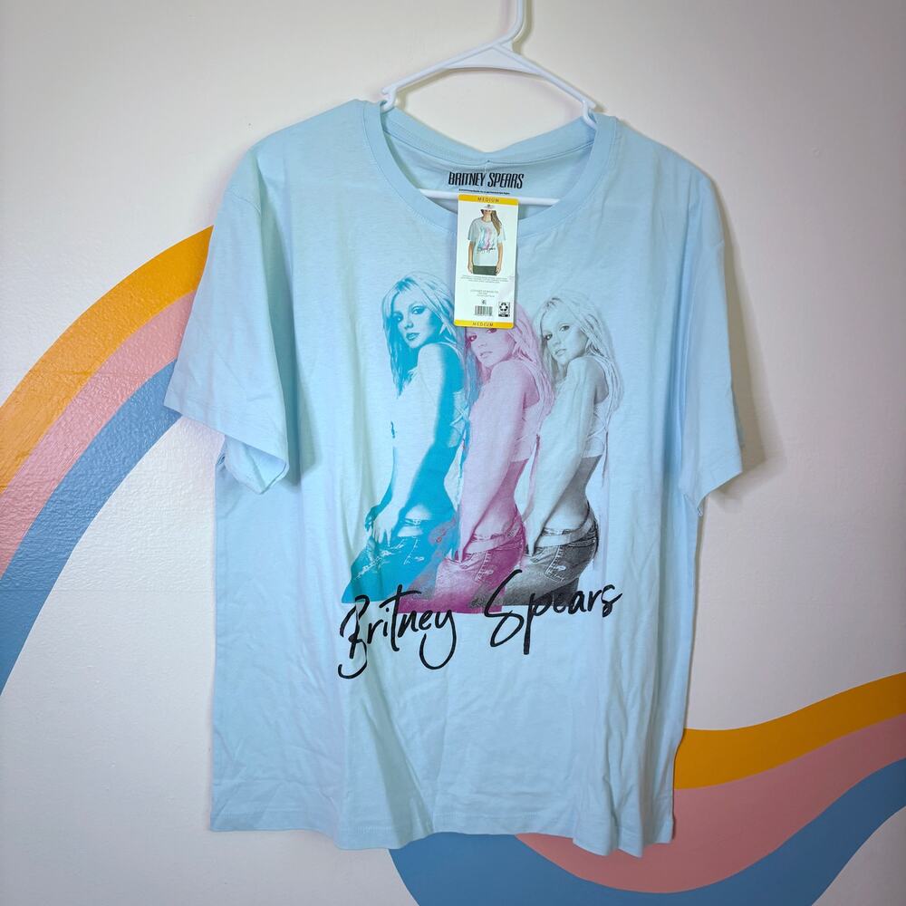 Britney Spears T Shirt Womens Medium Light Blue Graphic Print Licensed NWT‎